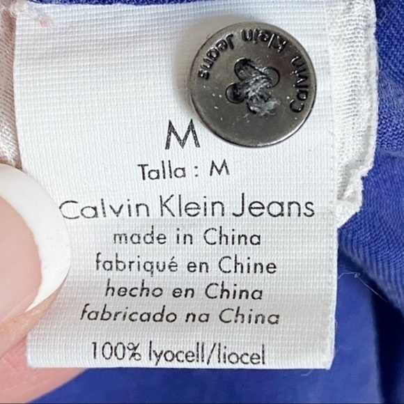 Calvin Klein • Faded Blue Button Down Shirt - Picture 4 of 4